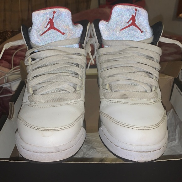 how to lace up jordan 5s